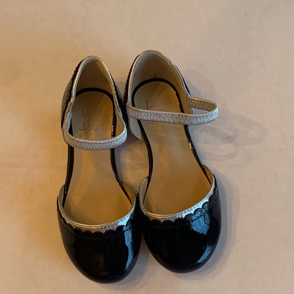 Janie and Jack Navy and Silver Dress Shoes Scalloped size 8 Girls Toddler